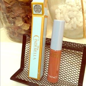 MAC Cosmetics Makeup - MAC👑Cinderella Ltd Ed Matte Lip Gloss MAC Cosmetics Makeup - MAC👑Cinderella Ltd Ed Matte Lip Gloss